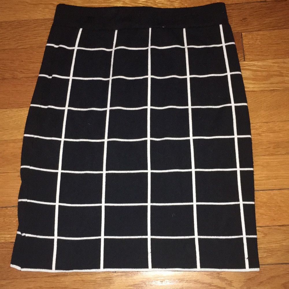 Black windowpane knit skirt.
